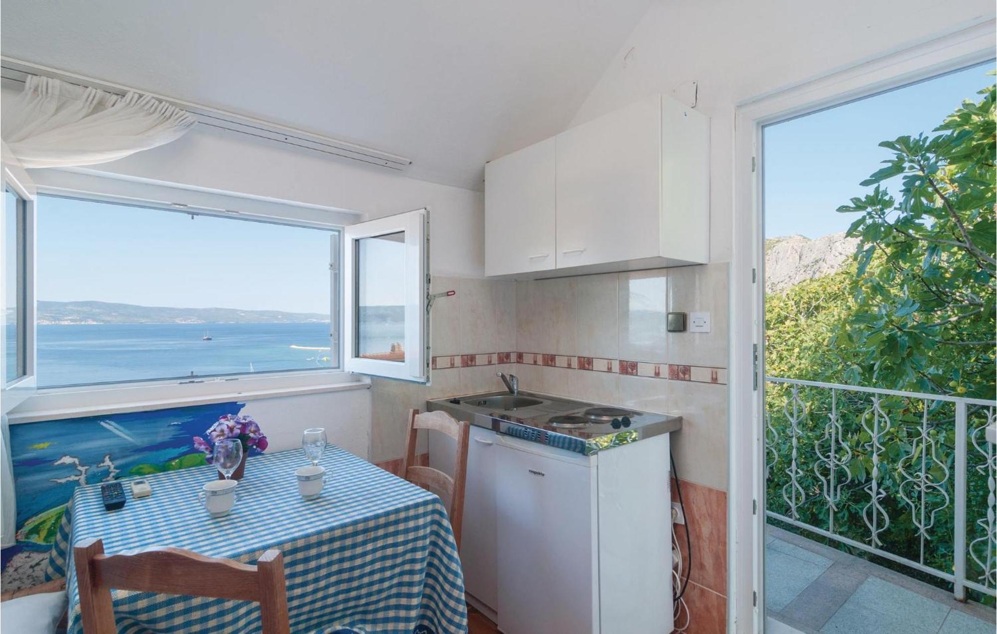Gorgeous Apartment In Omis With House Sea View מראה חיצוני תמונה
